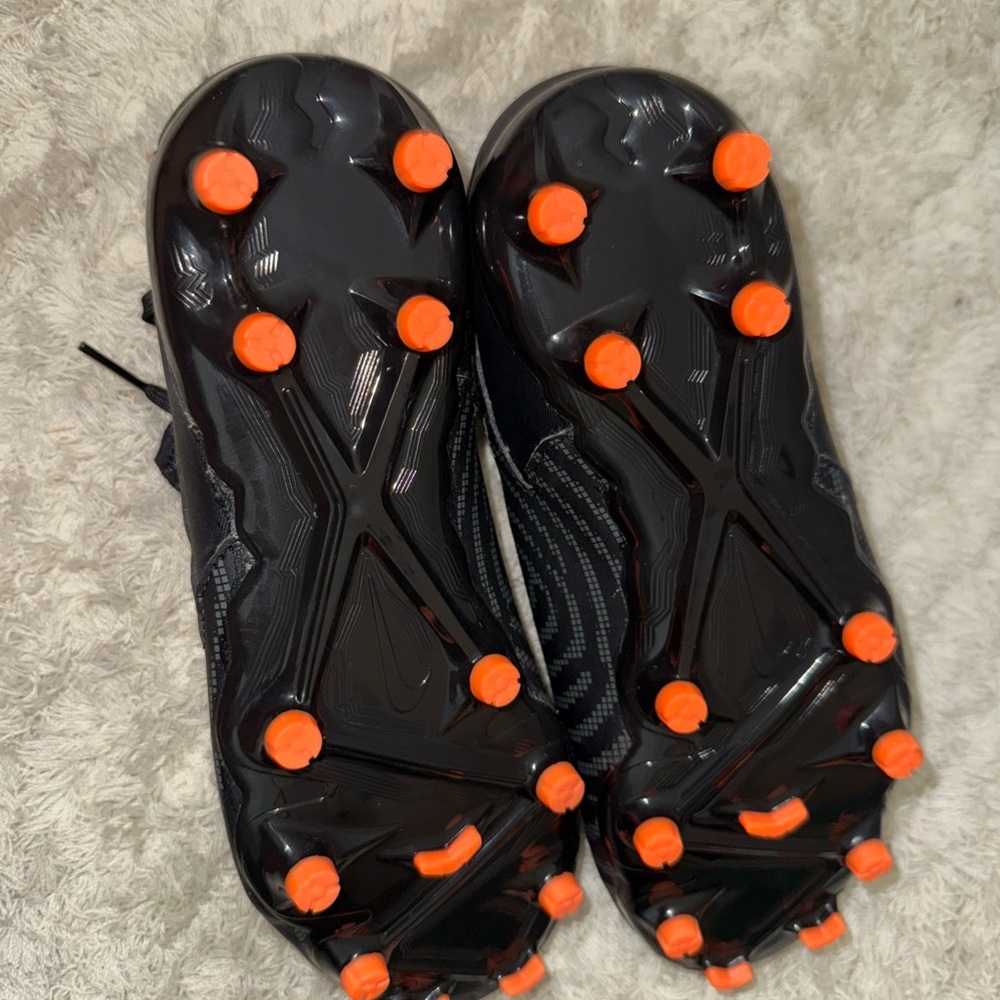 Womens Black and Orange Soccer Cleats
